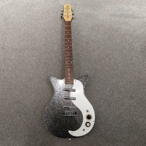 Guitare Danelectro DC3