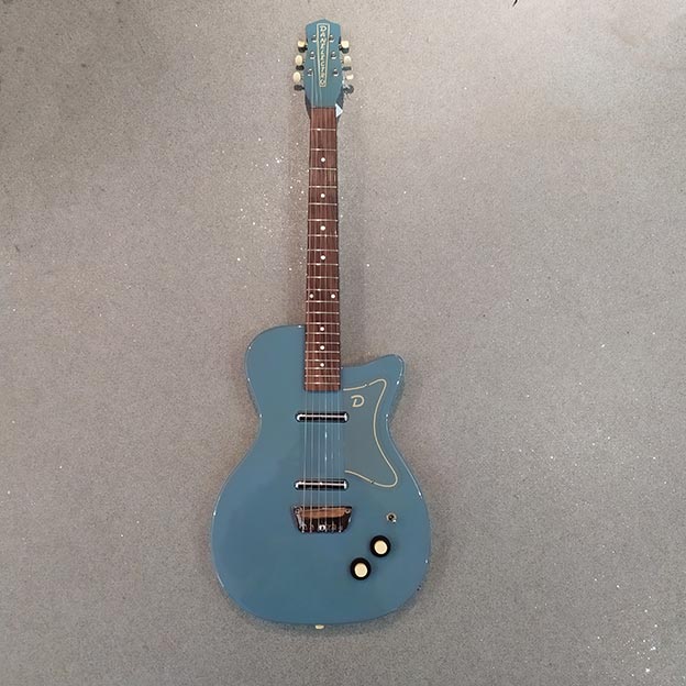 Guitare Danelectro DC56 U2 dark blue