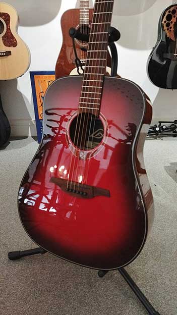 Lag tramontane folk special edition red burst Pikinasso E.M.